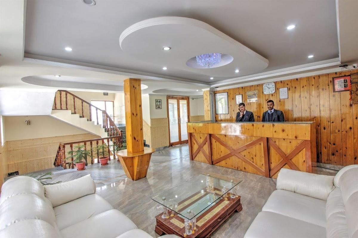 Hotel Mountain Face Manāli Dış mekan fotoğraf