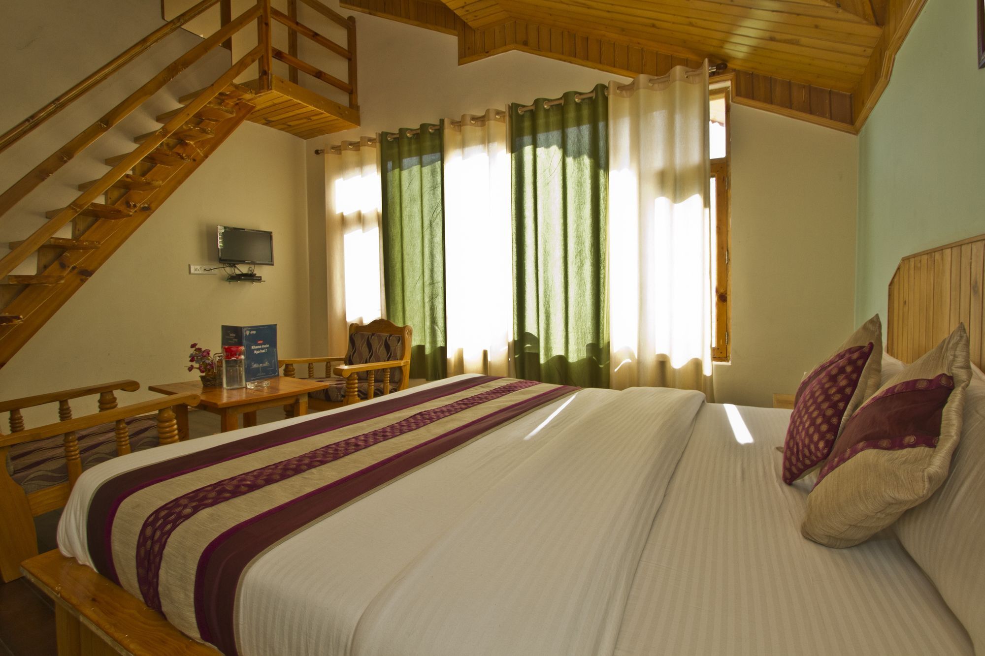 Hotel Mountain Face Manāli Dış mekan fotoğraf